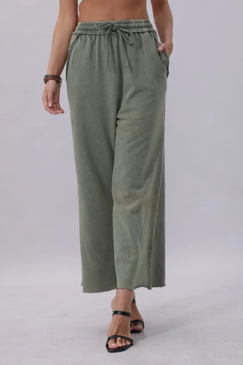 Acid Wash Wide-Leg Sweatpants – Relaxed Fit with Raw Hem Leto Collection