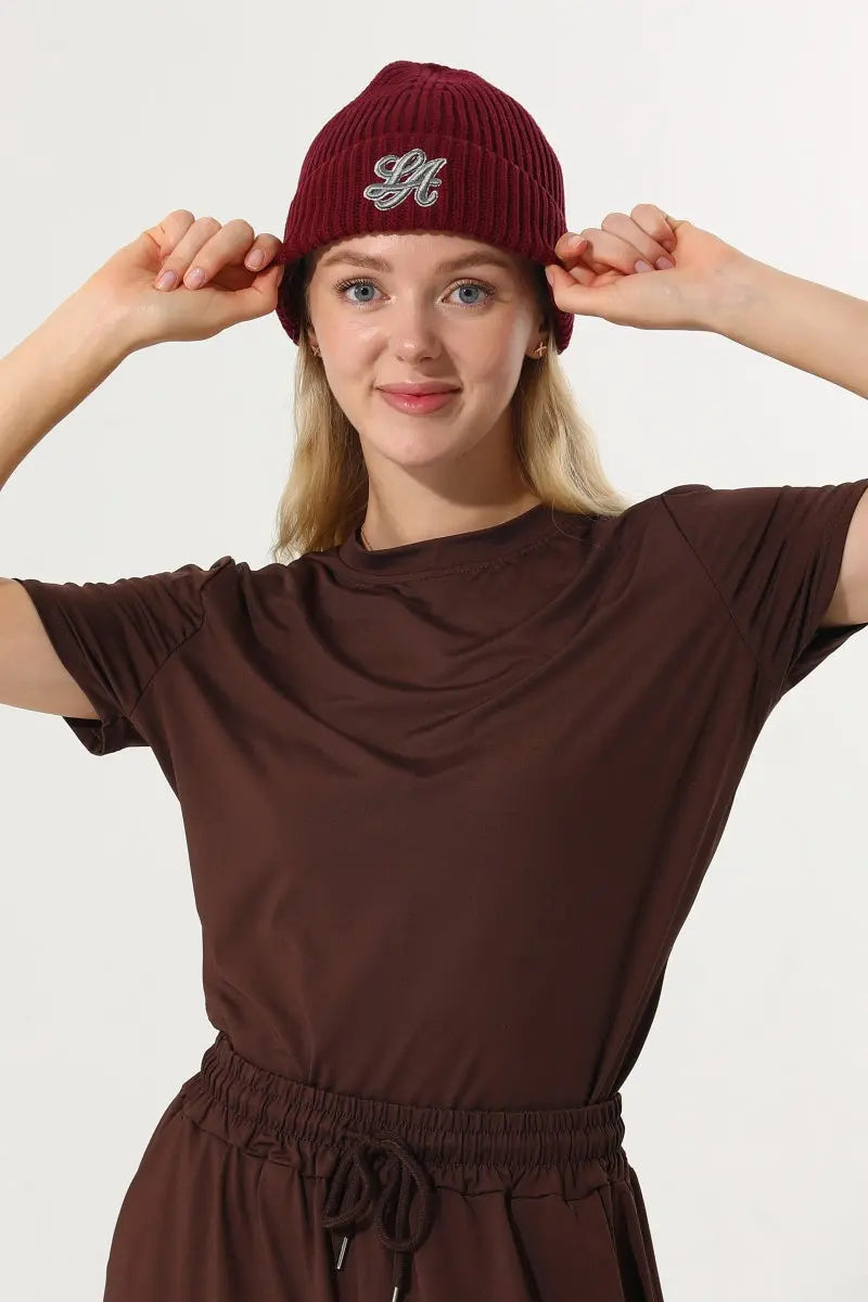 Women LA Embroidery Ribbed Knit Cuff Beanie Winter Hat 🧶❄️ Leto Collection