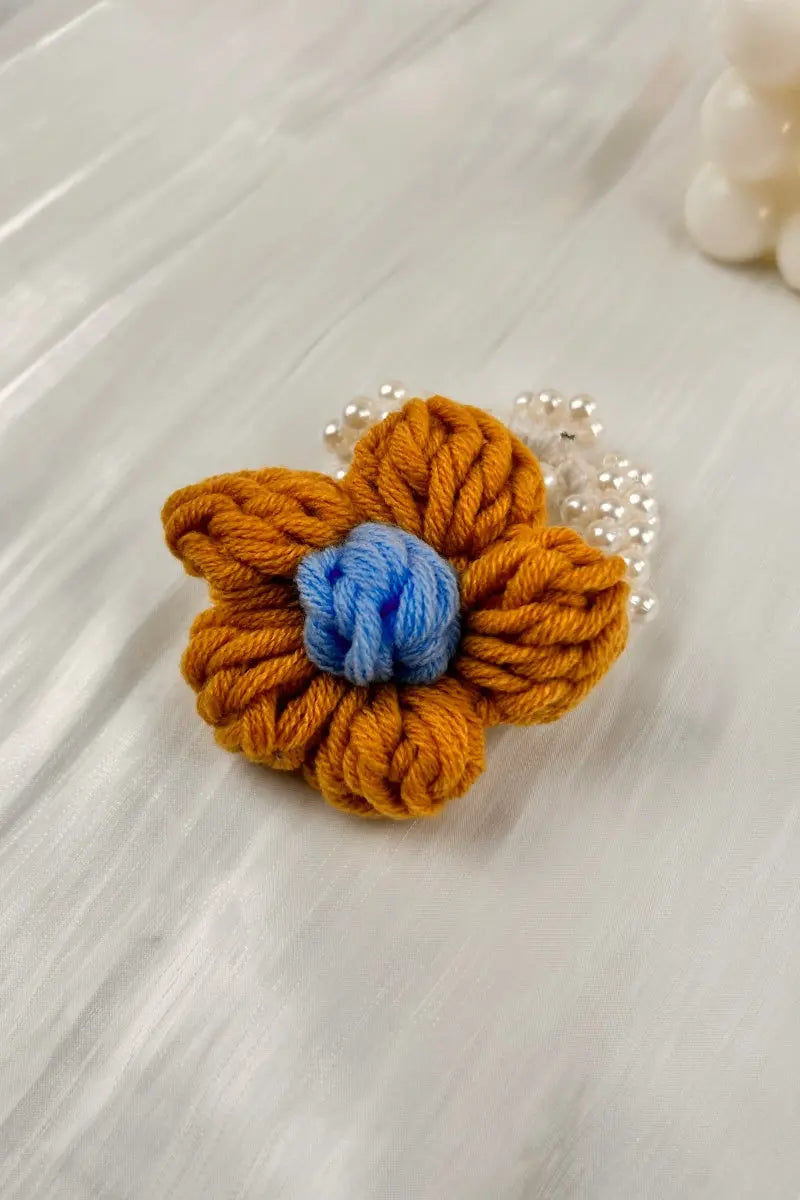 Crochet Daisy Pearl Scrunchie – Daily Wear Hair Accent 🌻 Leto Collection