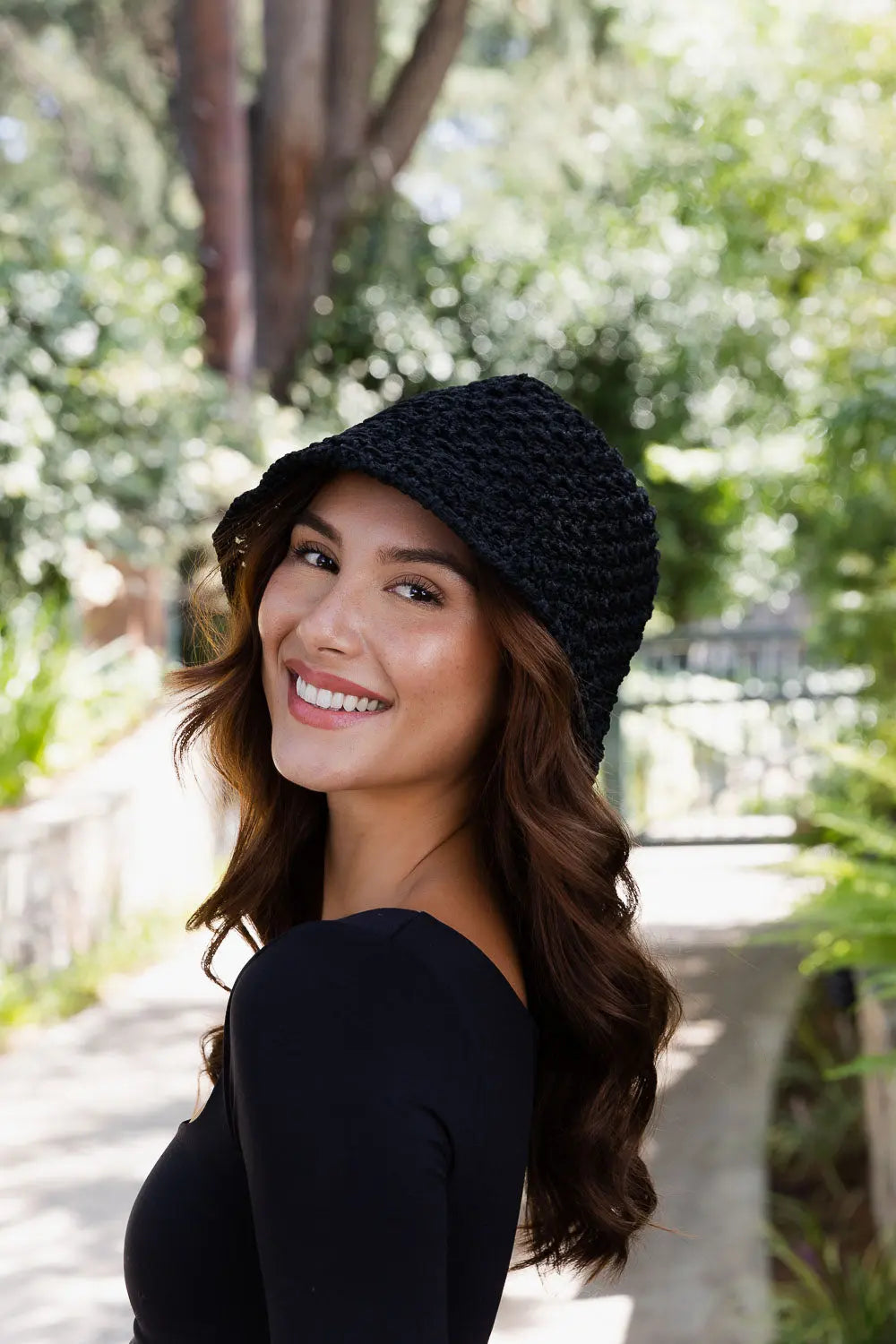 Handwoven Crochet Bucket Hat – Boho Twisted Design 🌿🧶 Leto Collection