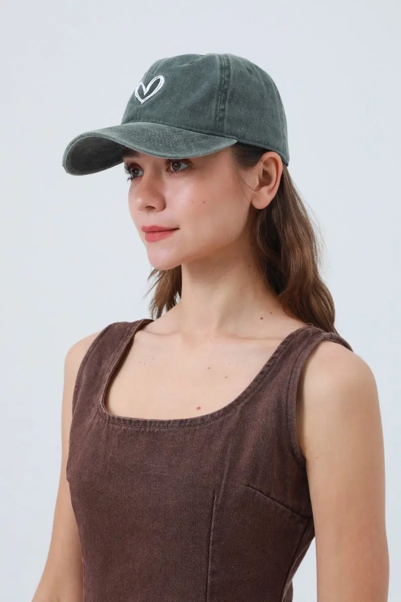 Heart Embroidered Washed Baseball Cap – Adjustable &amp; Vintage ⚾❤️ Leto Collection