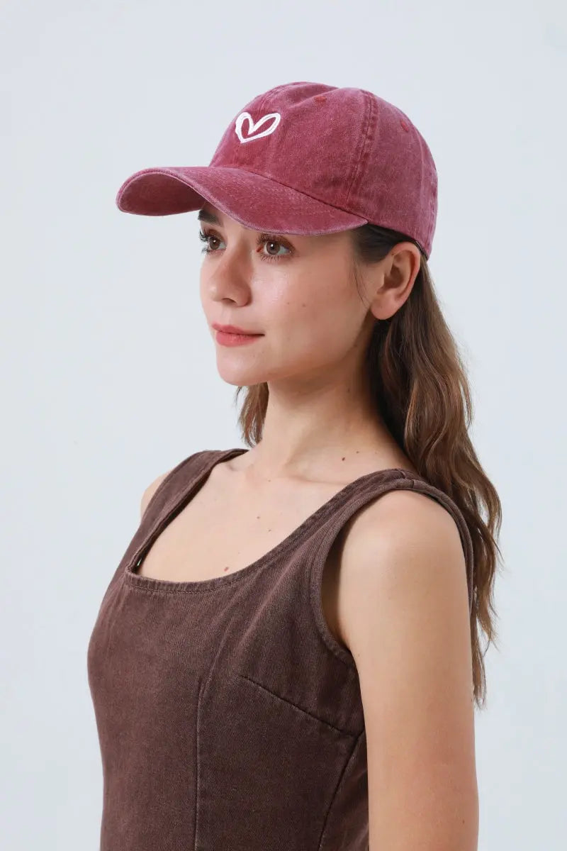 Heart Embroidered Washed Baseball Cap – Adjustable & Vintage ⚾❤️ Leto Collection