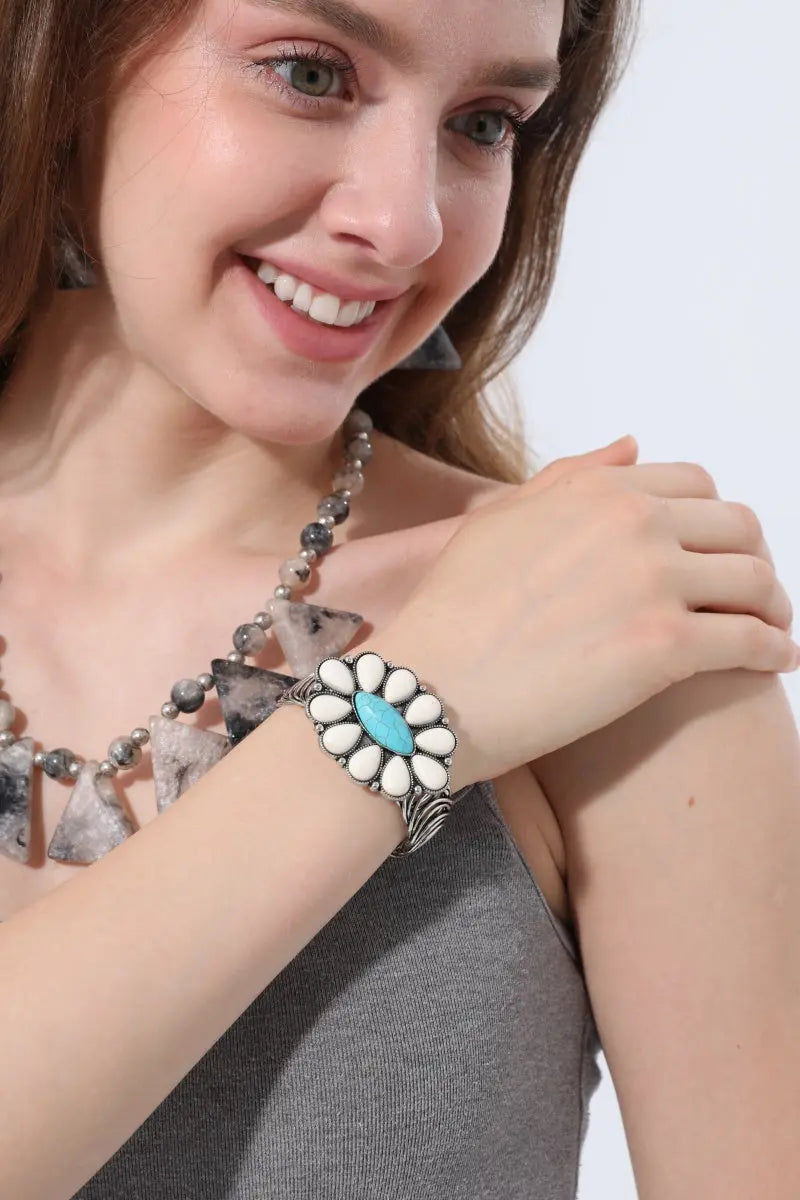 Women Western Turquoise Flower Elastic Cuff Style Bracelet Leto Collection