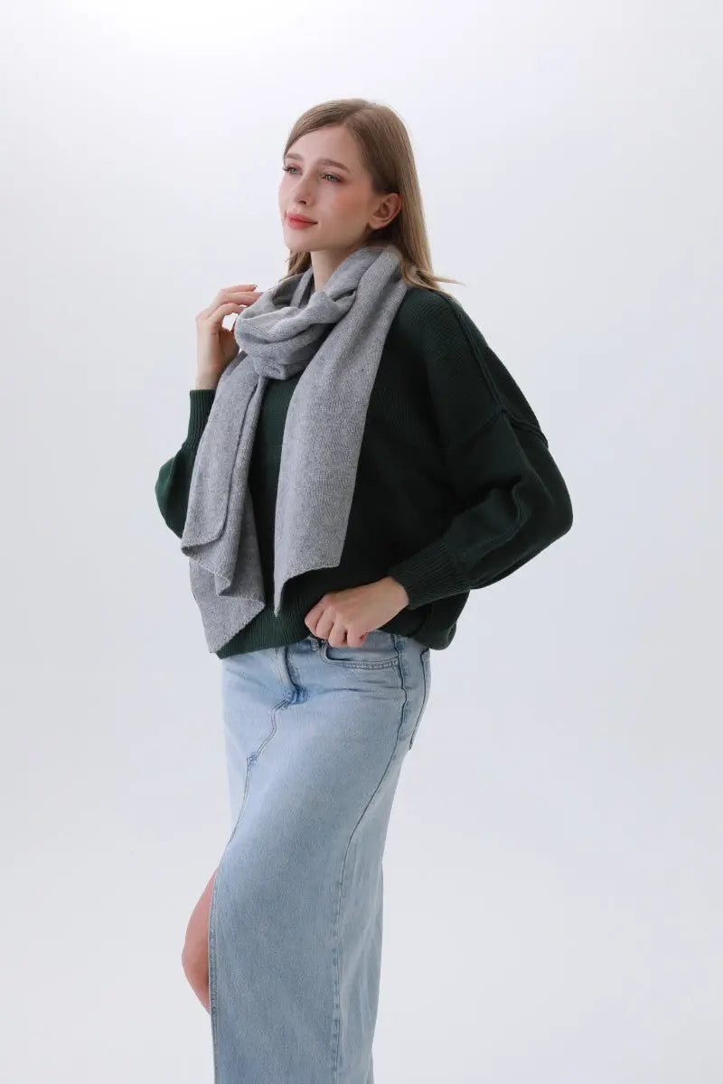 Classic Bias-Cut Scarf – Woven Elegance &amp; Timeless Style ✨🧣 Leto Collection