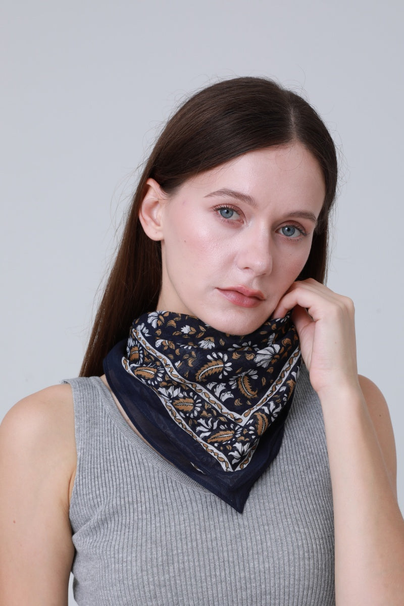 Printed Square Bandanas – Versatile Hair &amp; Neck Scarf Set 🌸