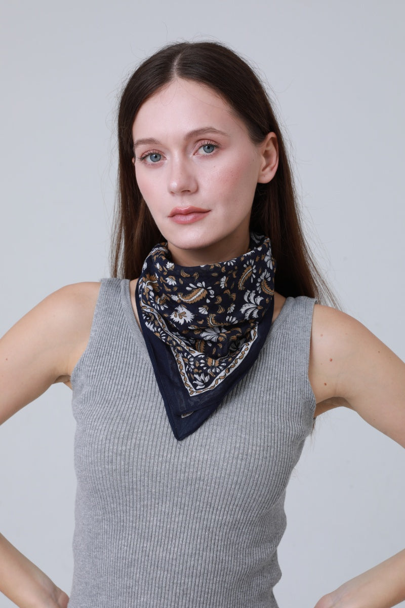 Printed Square Bandanas – Versatile Hair &amp; Neck Scarf Set 🌸