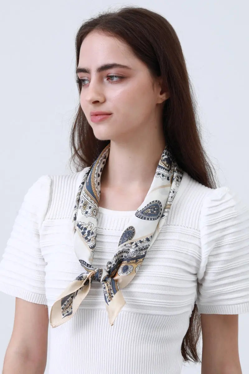 Versatile Paisley Print Bandana - Multi-Way Scarf 🌸🧣 Leto Collection