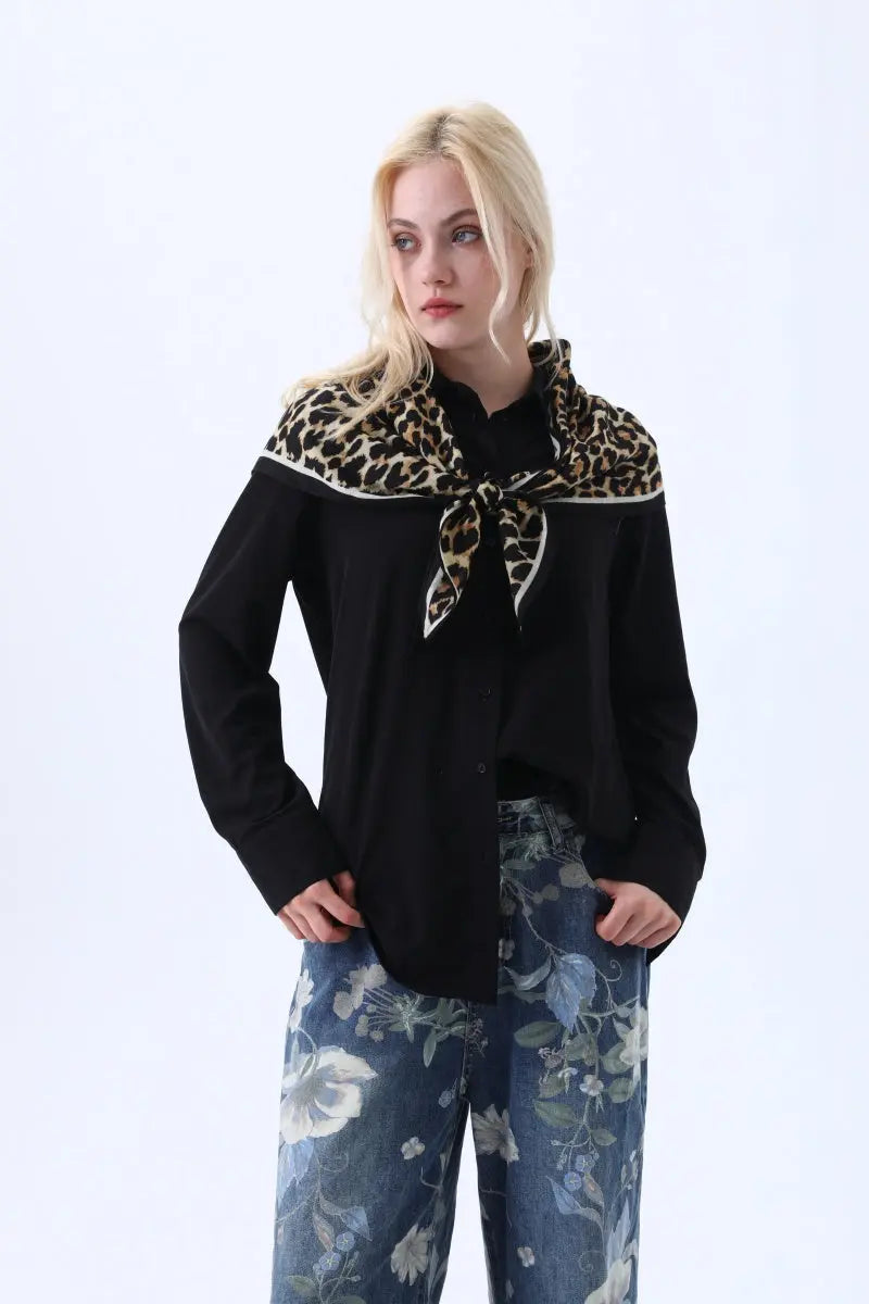 Women's Elegant Square Scarf with Abstract Leaf Print &amp; Houndstooth Trim