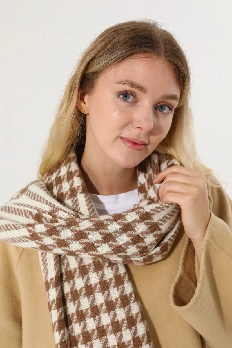 Classic Houndstooth Tassel Scarf Soft Warm Women Winter Shawl 🧣✨ Leto Collection