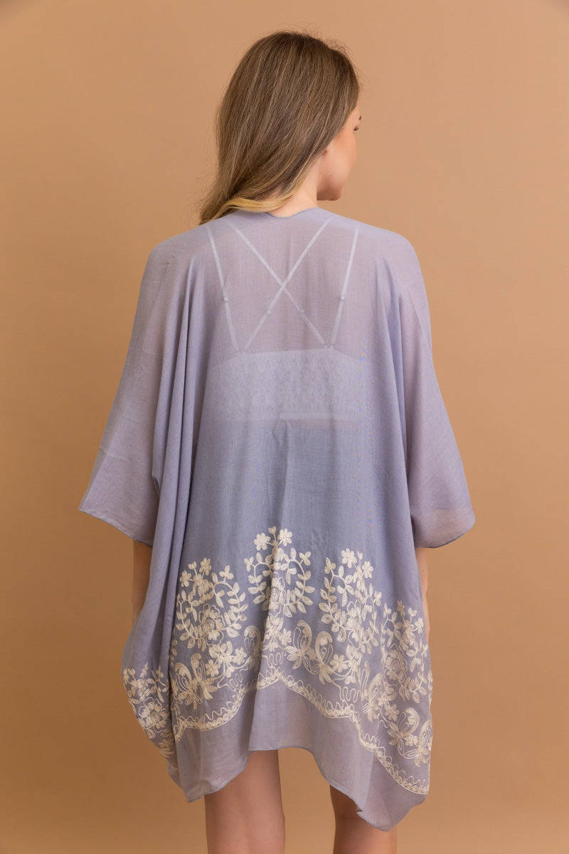 Lightweight floral blue kimono crafted with quality viscose blend.