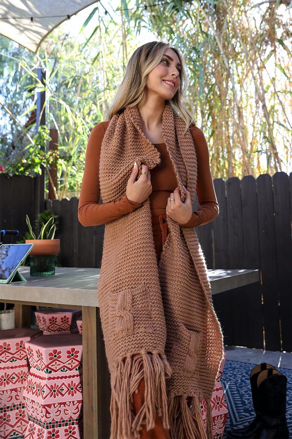 Chunky Oversized Pocket Scarf Scarves