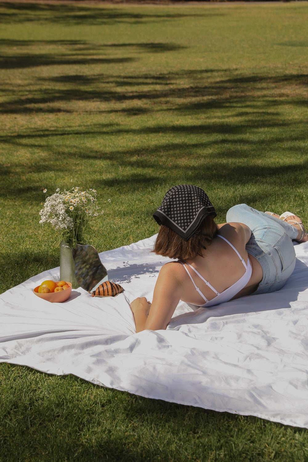 Daisy Flower Field Bandana Bandanas Black